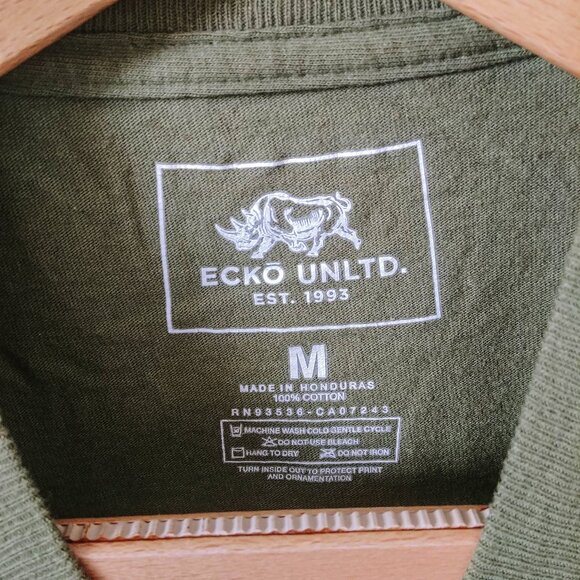 ►2/$15 Deal◄ Ecko Unltd Elmer Fudd Graphic T-Shirt - Picture 2 of 2
